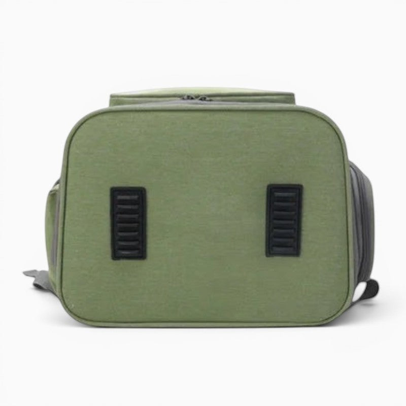 Sac à dos de transport pour chat Le Voyage Prestige vert en tissu Oxford avec fenêtre transparente et aérations.